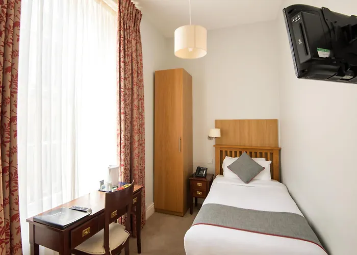 Hotel Dancenter Near Clifton Down Station Bristol