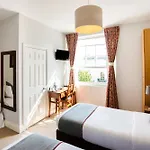 Hotel Dancenter Near Clifton Down Station