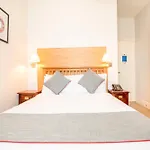 Dancenter Near Clifton Down Station Hotel 3*