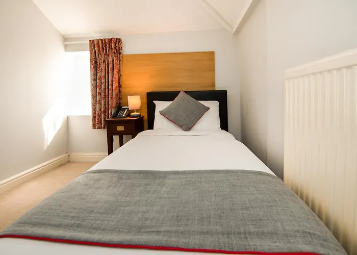 Hotel Dancenter Near Clifton Down Station Bristol