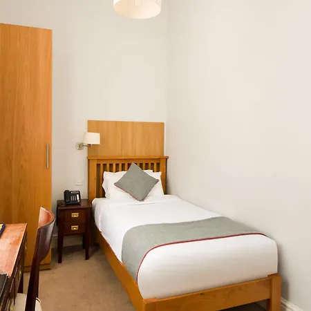 酒店 Dancenter Near Clifton Down Station 3*