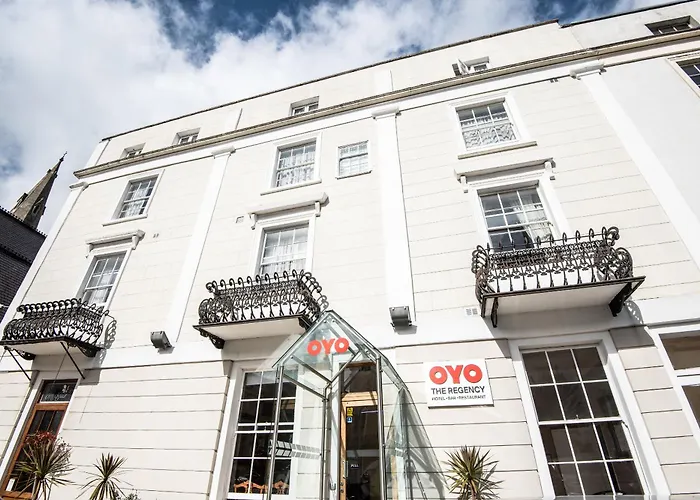 Dancenter Near Clifton Down Station 酒店 布里斯托