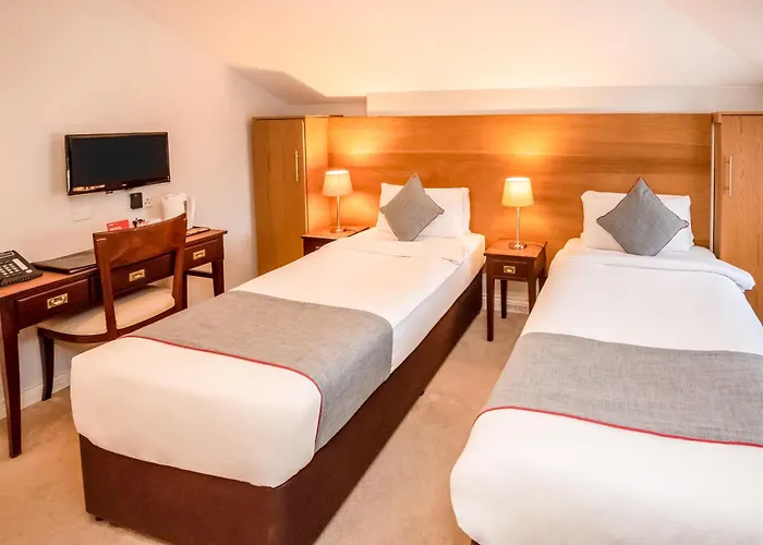 Dancenter Near Clifton Down Station 酒店